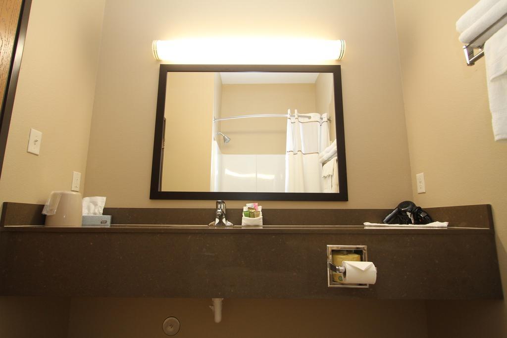 Bowman Lodge & Convention Center Luaran gambar
